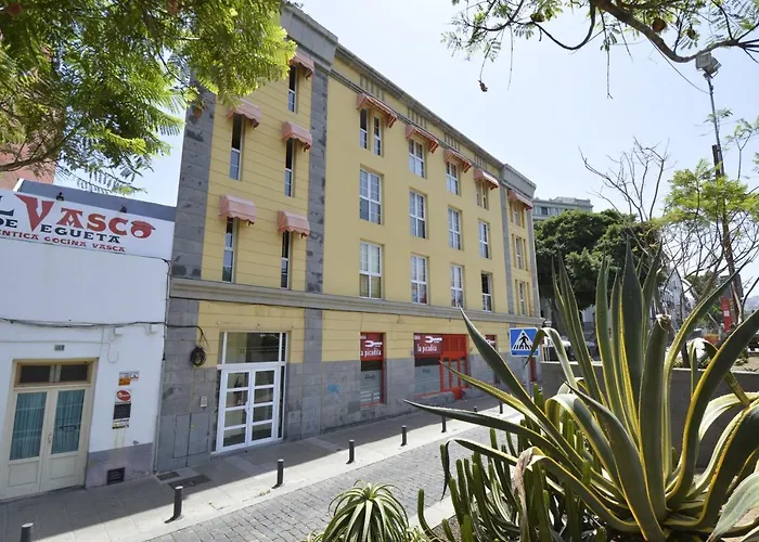 The Palmas * Las Palmas de Gran Canaria